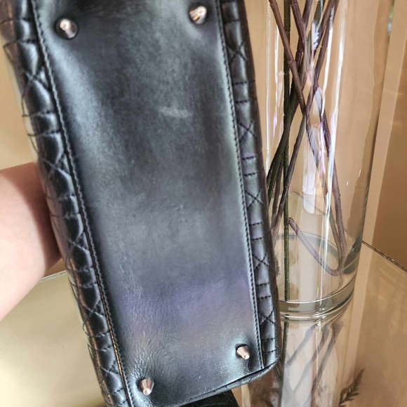 Dior bag in Medium size - Picture 10 of 12